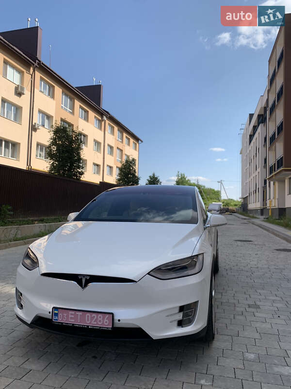 Внедорожник / Кроссовер Tesla Model X 2015 в Львове