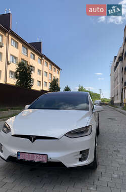 Внедорожник / Кроссовер Tesla Model X 2015 в 