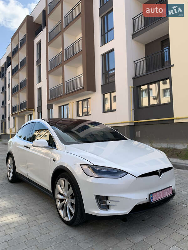 Внедорожник / Кроссовер Tesla Model X 2015 в Львове