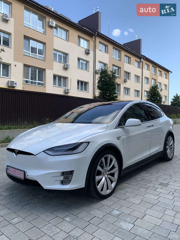 Внедорожник / Кроссовер Tesla Model X 2015 в Львове