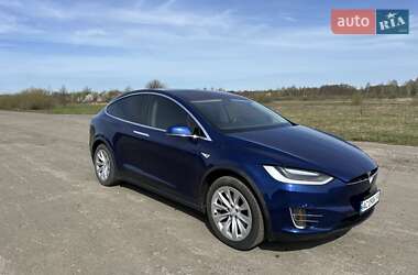 Позашляховик / Кросовер Tesla Model X 2016 в 