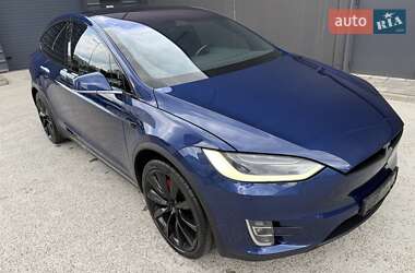 Позашляховик / Кросовер Tesla Model X 2019 в 