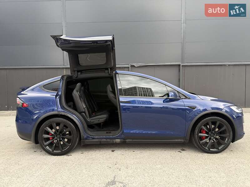 Позашляховик / Кросовер Tesla Model X 2019 в Києві