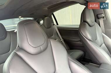 Позашляховик / Кросовер Tesla Model X 2019 в 