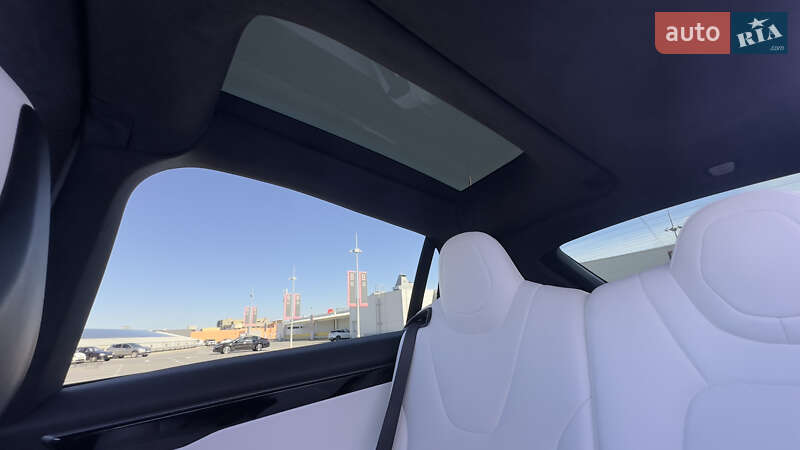 Позашляховик / Кросовер Tesla Model X 2019 в Києві