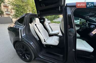Внедорожник / Кроссовер Tesla Model X 2020 в 