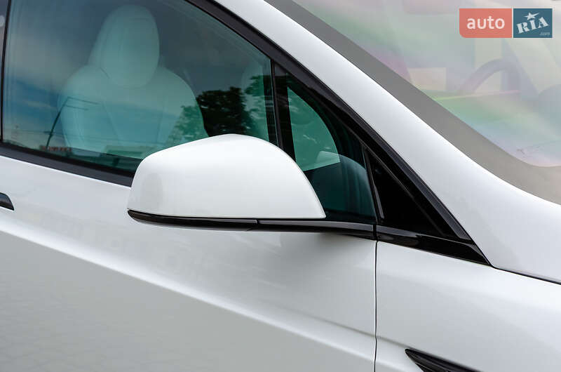 Позашляховик / Кросовер Tesla Model X 2023 в Києві