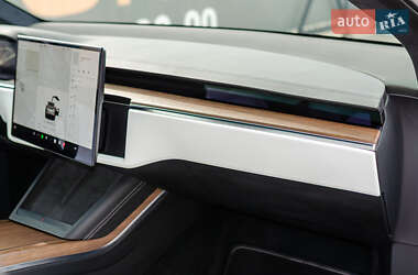Внедорожник / Кроссовер Tesla Model X 2023 в 
