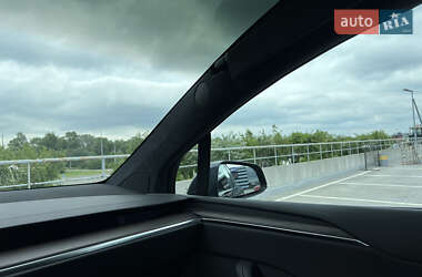 Позашляховик / Кросовер Tesla Model X 2022 в 