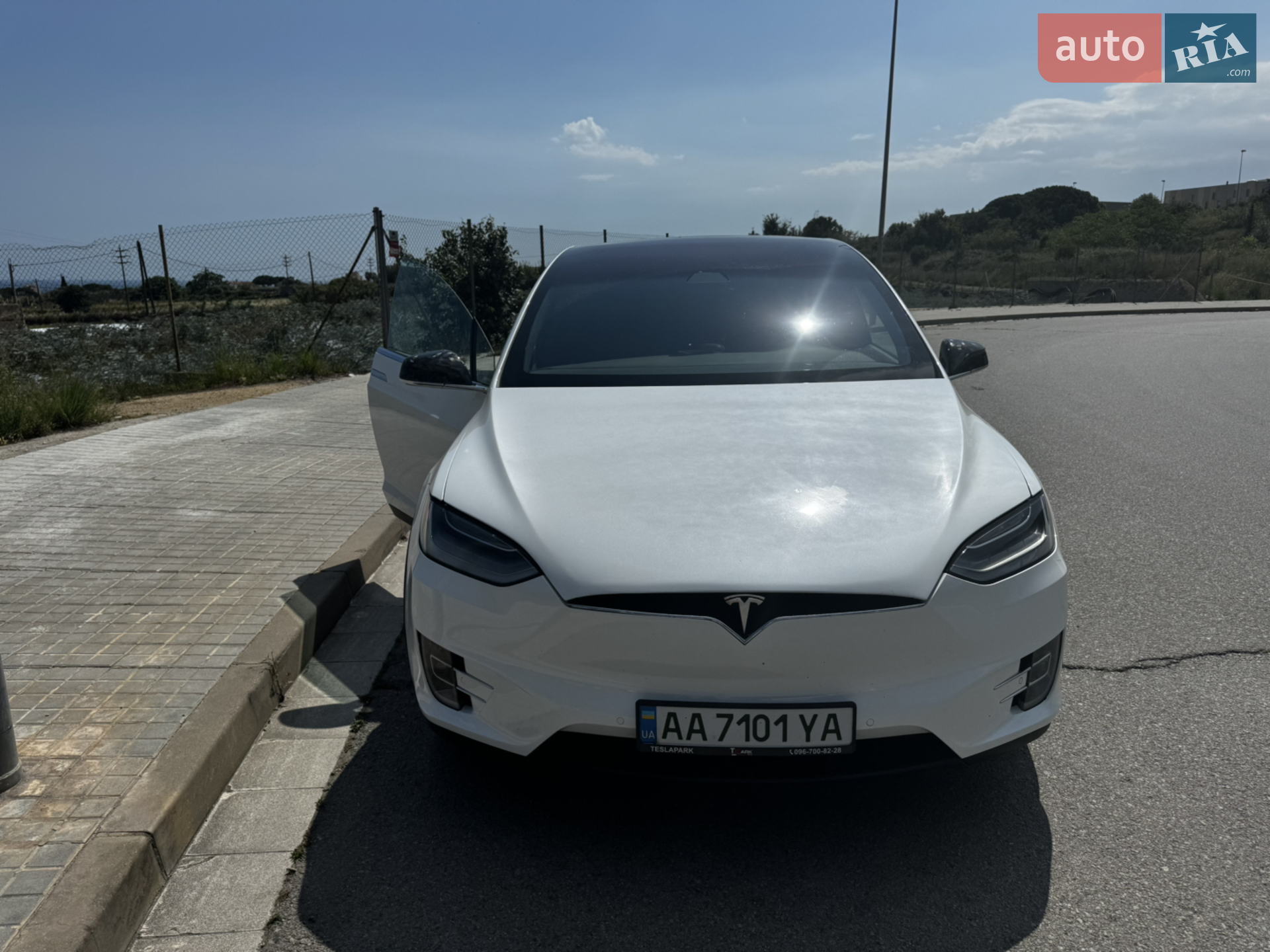 2020 Tesla Model X - мініатюра 2