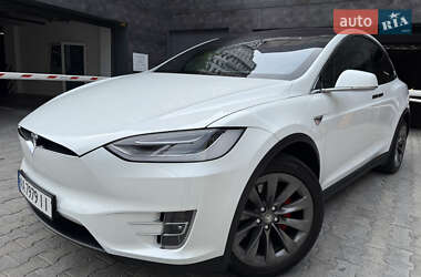 Внедорожник / Кроссовер Tesla Model X 2019 в 