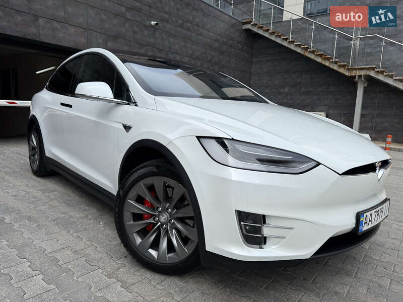 Внедорожник / Кроссовер Tesla Model X 2019 в Киеве