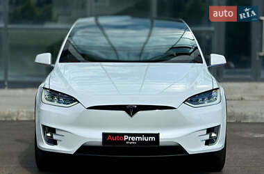 Позашляховик / Кросовер Tesla Model X 2020 в 