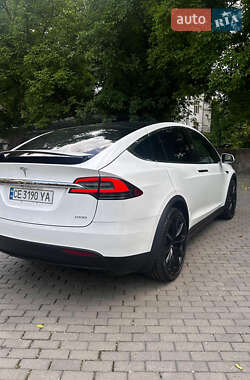 Внедорожник / Кроссовер Tesla Model X 2018 в 