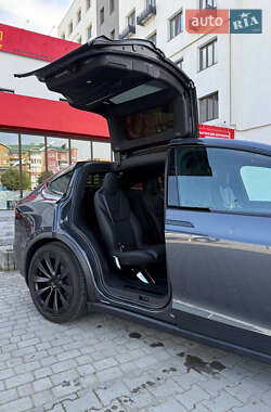 Позашляховик / Кросовер Tesla Model X 2023 в 