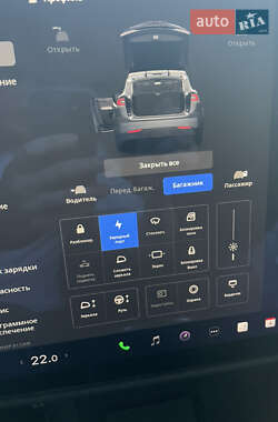 Позашляховик / Кросовер Tesla Model X 2023 в 