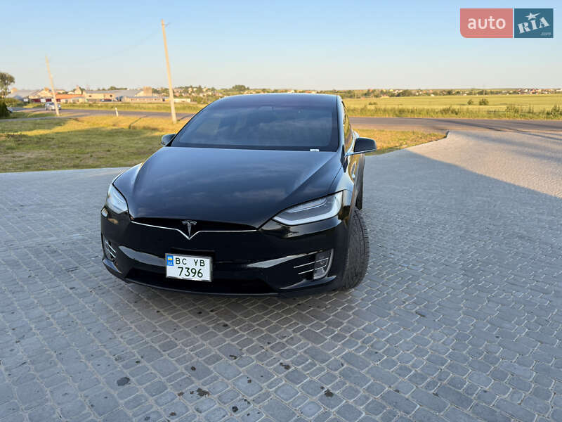 Внедорожник / Кроссовер Tesla Model X 2018 в Дрогобыче