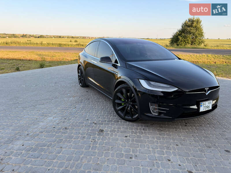 Внедорожник / Кроссовер Tesla Model X 2018 в Дрогобыче