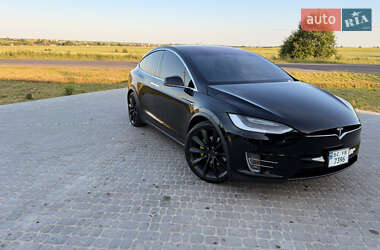 Позашляховик / Кросовер Tesla Model X 2018 в 