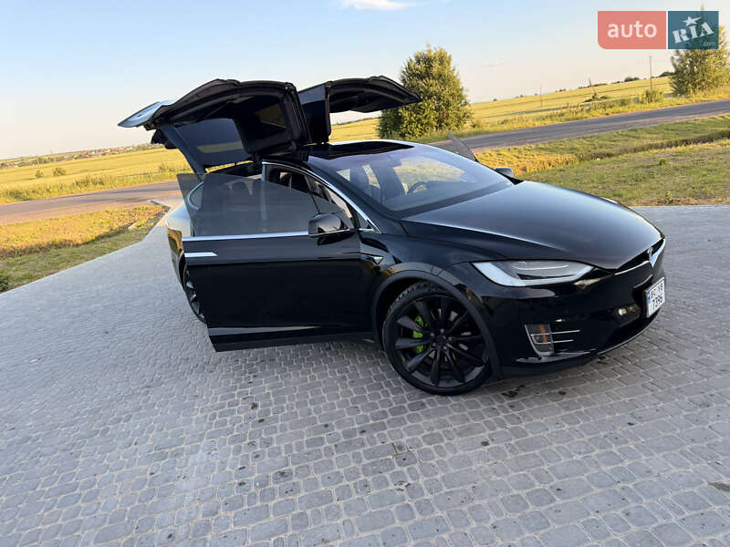 Внедорожник / Кроссовер Tesla Model X 2018 в Дрогобыче