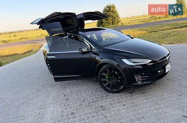 Позашляховик / Кросовер Tesla Model X 2018 в 