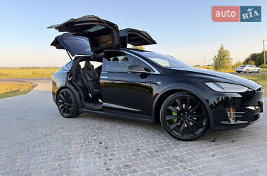 Позашляховик / Кросовер Tesla Model X 2018 в 