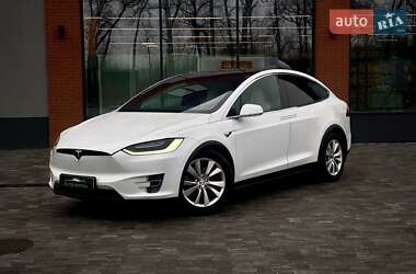 Внедорожник / Кроссовер Tesla Model X 2017 в 