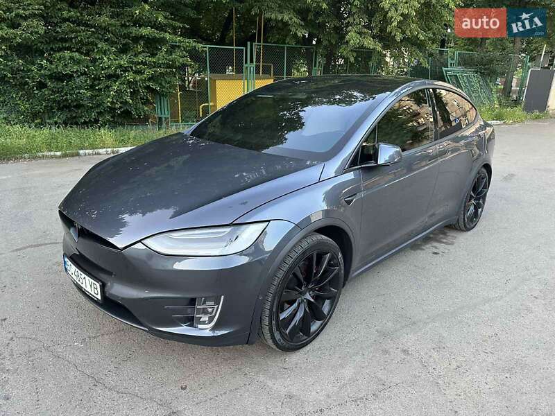 Позашляховик / Кросовер Tesla Model X 2020 в Львові