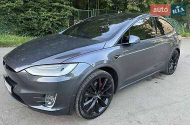 Позашляховик / Кросовер Tesla Model X 2020 в 