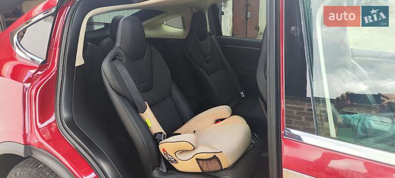 Внедорожник / Кроссовер Tesla Model X 2017 в Днепре