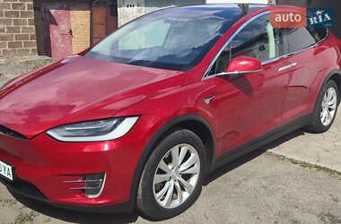 Внедорожник / Кроссовер Tesla Model X 2017 в 