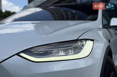 Позашляховик / Кросовер Tesla Model X 2022 в 