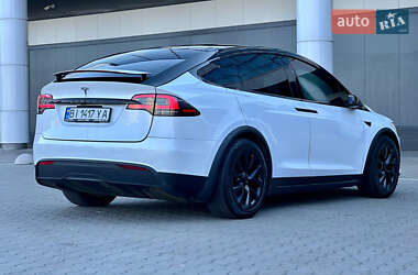 Позашляховик / Кросовер Tesla Model X 2022 в 