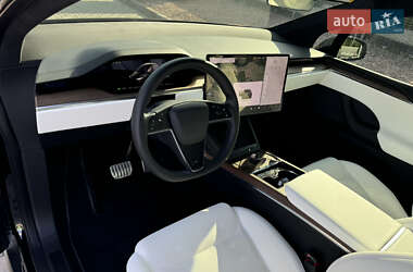 Внедорожник / Кроссовер Tesla Model X 2023 в 