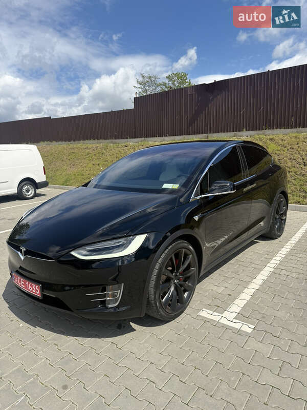 Внедорожник / Кроссовер Tesla Model X 2019 в Тернополе