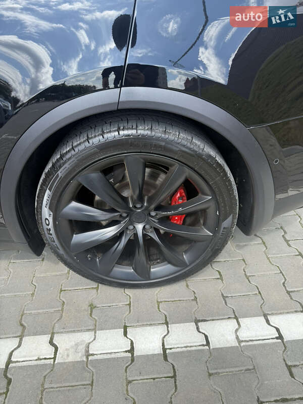 Внедорожник / Кроссовер Tesla Model X 2019 в Тернополе