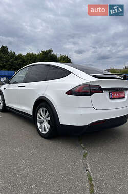 Внедорожник / Кроссовер Tesla Model X 2017 в 