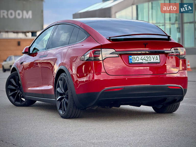 Внедорожник / Кроссовер Tesla Model X 2019 в Киеве