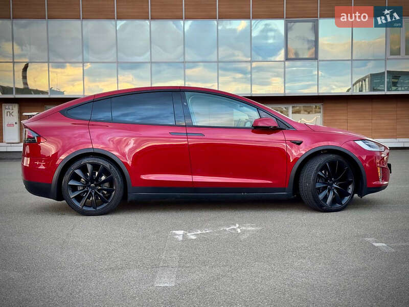 Внедорожник / Кроссовер Tesla Model X 2019 в Киеве