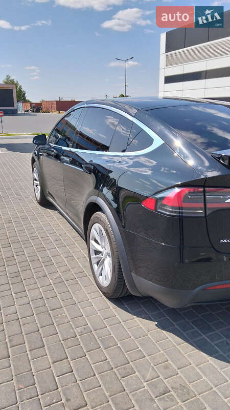 Позашляховик / Кросовер Tesla Model X 2017 в Одесі