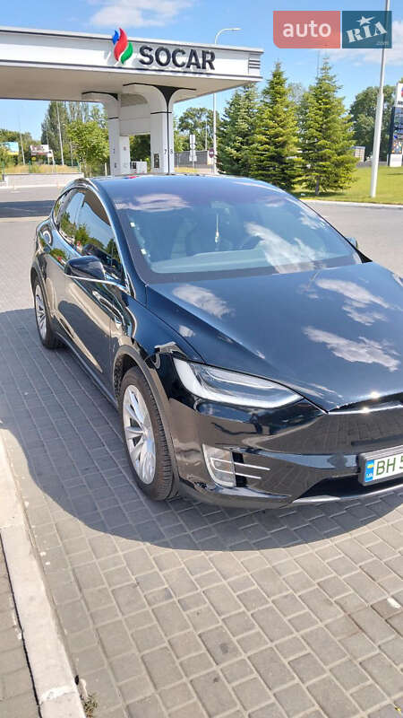 Позашляховик / Кросовер Tesla Model X 2017 в Одесі