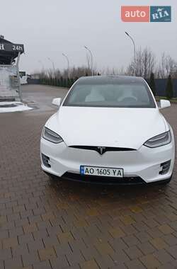 Позашляховик / Кросовер Tesla Model X 2017 в 