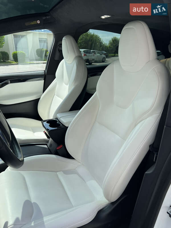 Внедорожник / Кроссовер Tesla Model X 2020 в Киеве