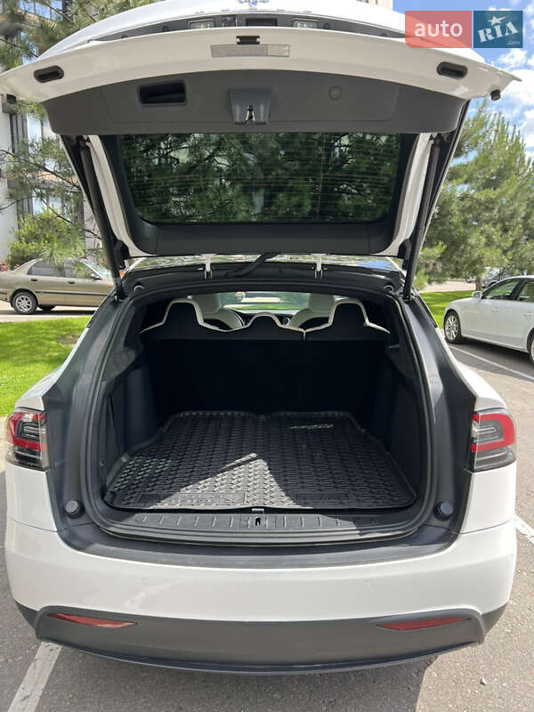 Позашляховик / Кросовер Tesla Model X 2020 в Києві
