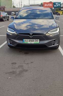 Позашляховик / Кросовер Tesla Model X 2017 в 