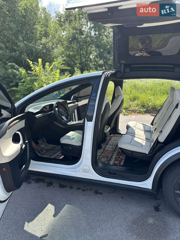 Позашляховик / Кросовер Tesla Model X 2023 в Києві
