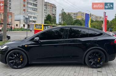 Позашляховик / Кросовер Tesla Model X 2017 в 