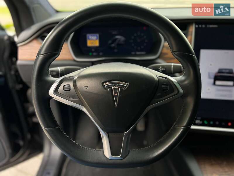 Внедорожник / Кроссовер Tesla Model X 2017 в Львове