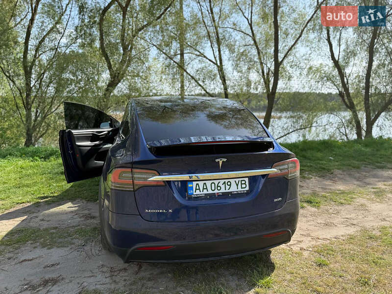 Внедорожник / Кроссовер Tesla Model X 2016 в Киеве