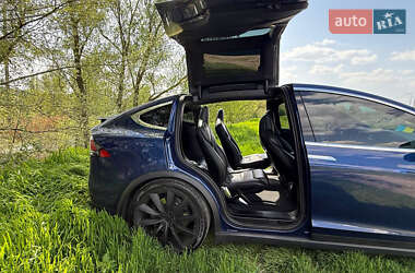 Внедорожник / Кроссовер Tesla Model X 2016 в 